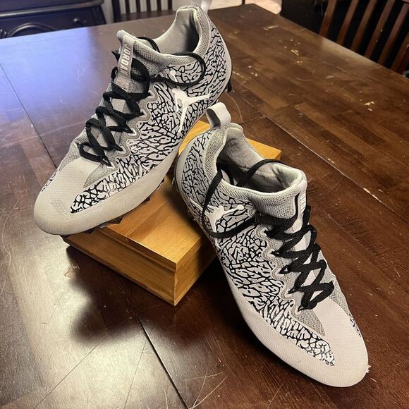 Jordan Vapor Untouchable Pro Low TD Promo Sample Wolf Grey Football Cleats SZ 15 - Picture 1 of 13
